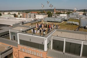 zdjęcie centrum handlowego wzorcownia z lotu ptaka