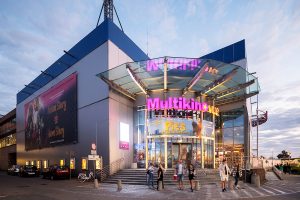 multikino w centrum handlowym wzorcownia